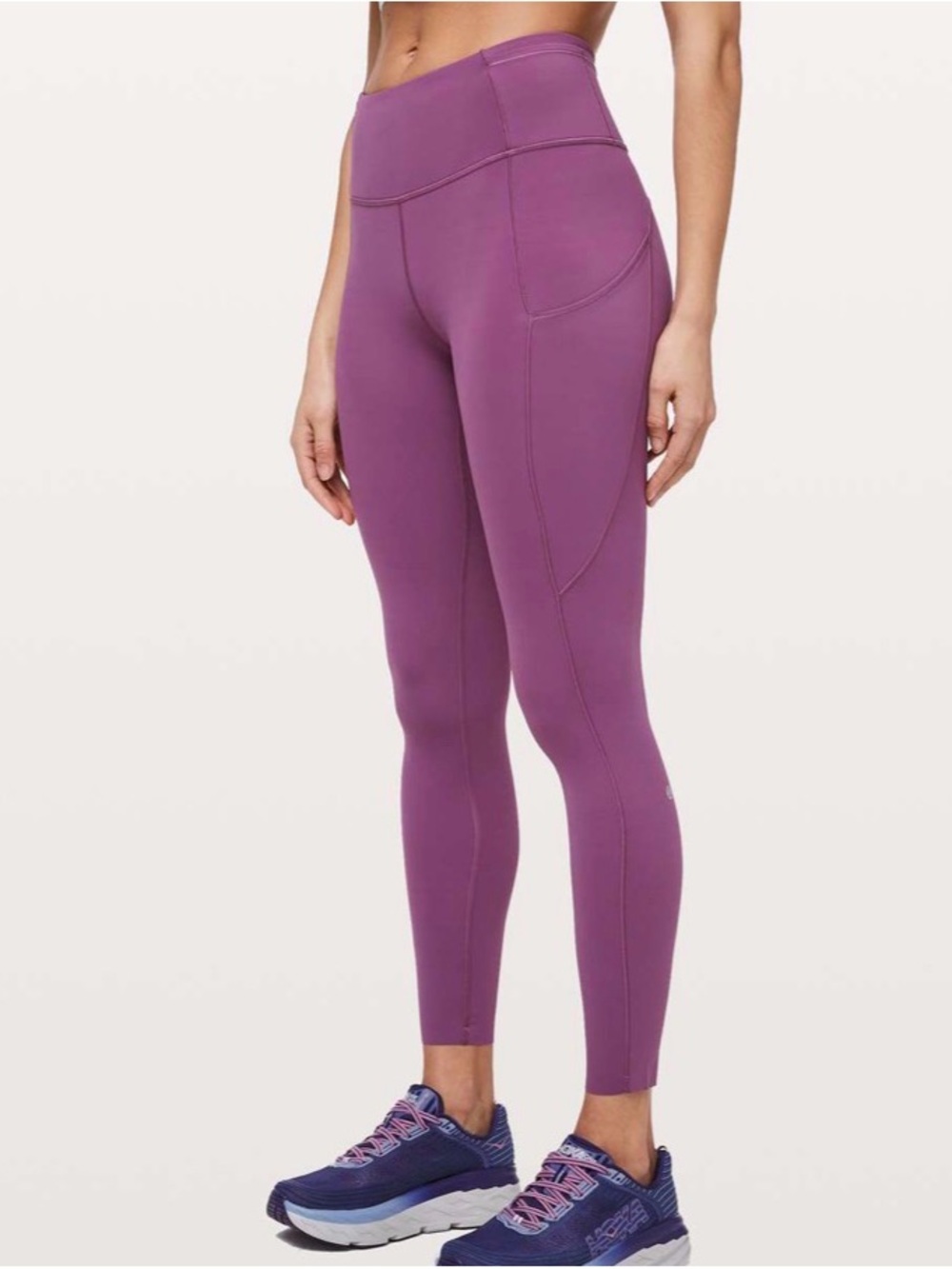 NWOT Lululemon Fast & Free 7/8 Tight II *Non-Reflective Nulux 25"
Vintage Plum